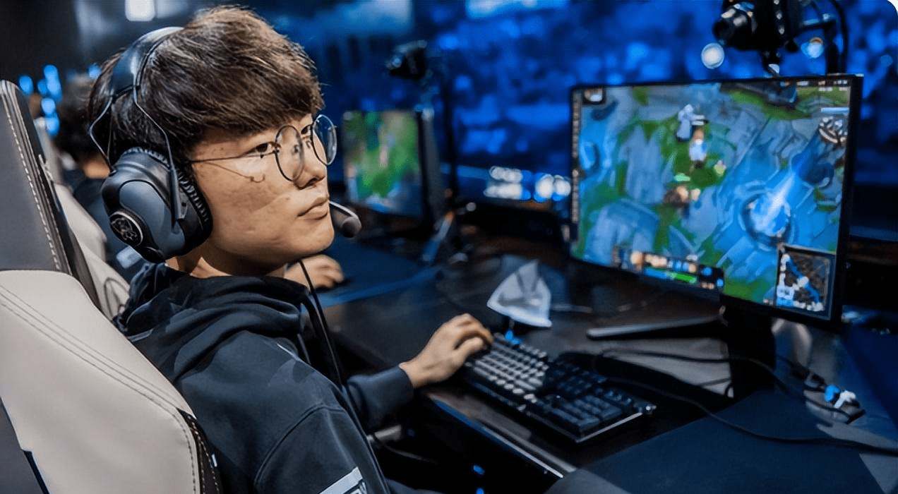 重返赛场首场状态出色,公牛观众沸腾!,Faker重返赛场比赛高潮迭起的简单介绍 重返赛场首场状态出色,公牛观众沸腾!,Faker重返赛场比赛高潮迭起的简单介绍