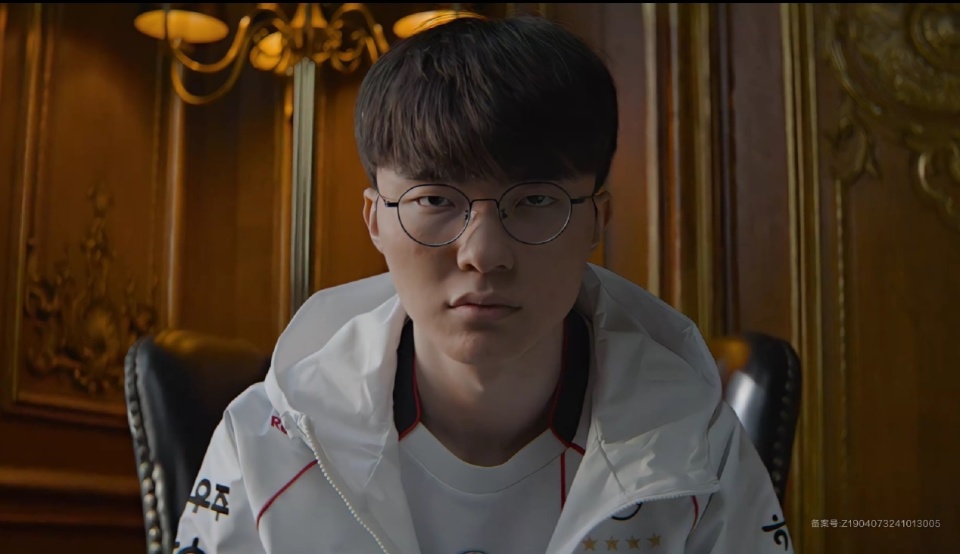 重返赛场首场状态出色,公牛观众沸腾!,Faker重返赛场比赛高潮迭起的简单介绍 重返赛场首场状态出色,公牛观众沸腾!,Faker重返赛场比赛高潮迭起的简单介绍