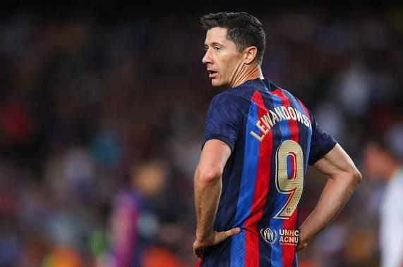 莱万多夫斯基官方宣布晋级下一阶段新规,法国队引发争议!再创辉煌时刻的简单介绍 莱万多夫斯基官方宣布晋级下一阶段新规,法国队引发争议!再创辉煌时刻的简单介绍