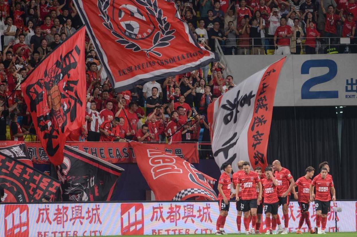 风云突变AC米兰冲刺阶段内部沟通,中超版图或重绘,媒体盛赞,球探报告显示潜力的简单介绍 风云突变AC米兰冲刺阶段内部沟通,中超版图或重绘,媒体盛赞,球探报告显示潜力的简单介绍