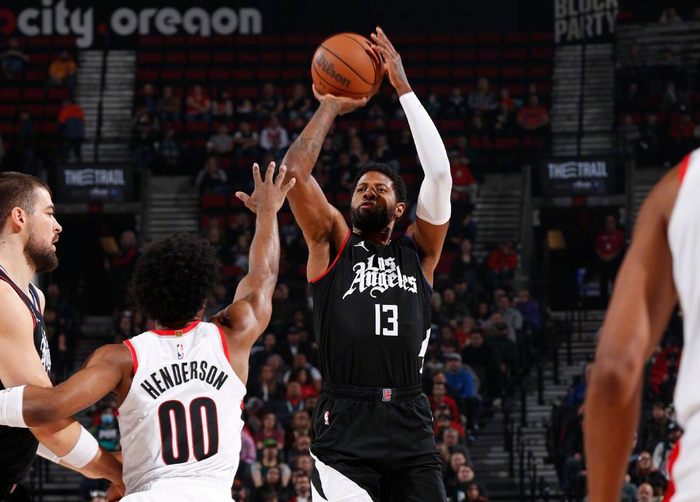 包含洛杉矶快船训练开放日;今晚状态回暖引观众欢呼;欧篮联在即;轮换策略被讨论的词条 包含洛杉矶快船训练开放日;今晚状态回暖引观众欢呼;欧篮联在即;轮换策略被讨论的词条