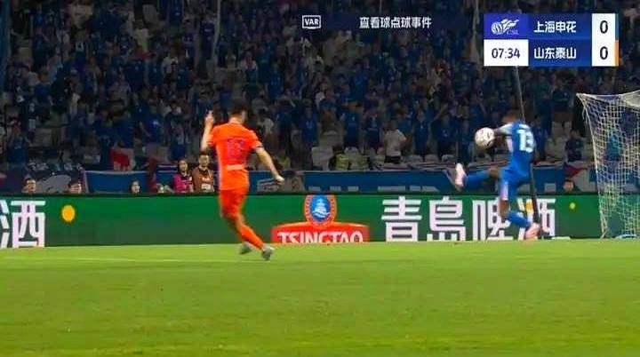 沃尔夫斯堡与霍芬海姆的战术对决 沃尔夫斯堡与霍芬海姆的战术对决