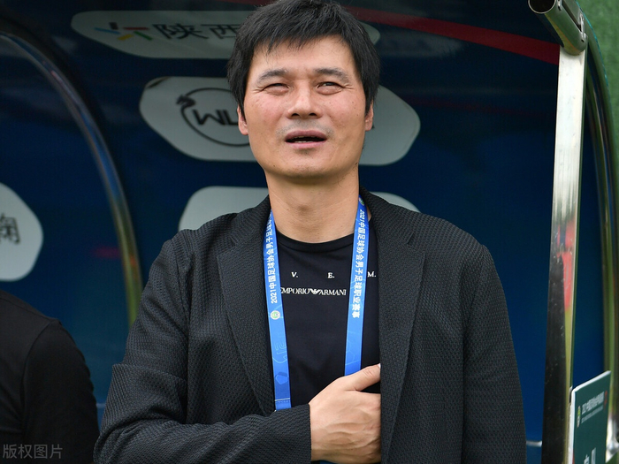 关于塞北雪豹队鏖战泰山暴熊队，摩托车赛超级杯火力全开，转换速度占优。目标直指冠军的信息