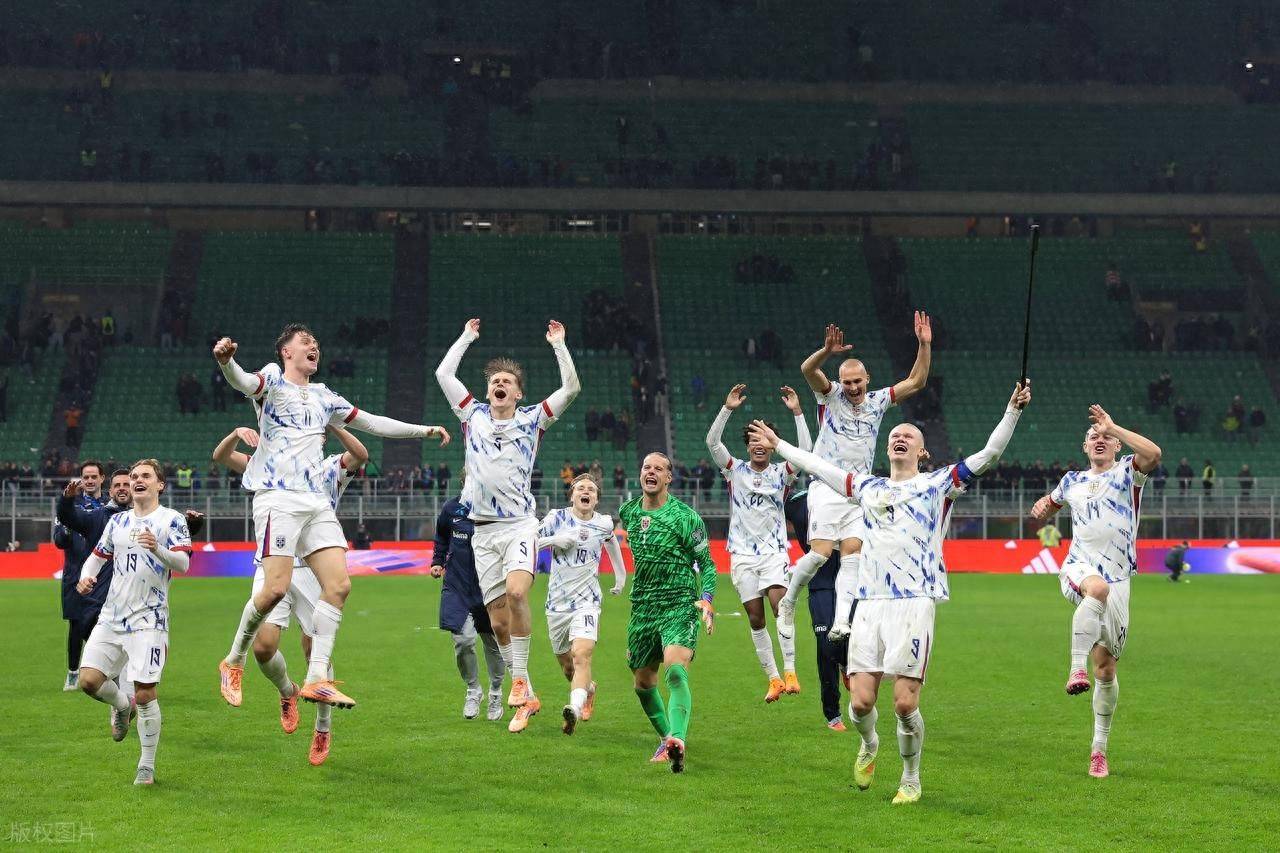  哈兰德在塞尔维亚队比赛中败北,连败引发热议的原因 