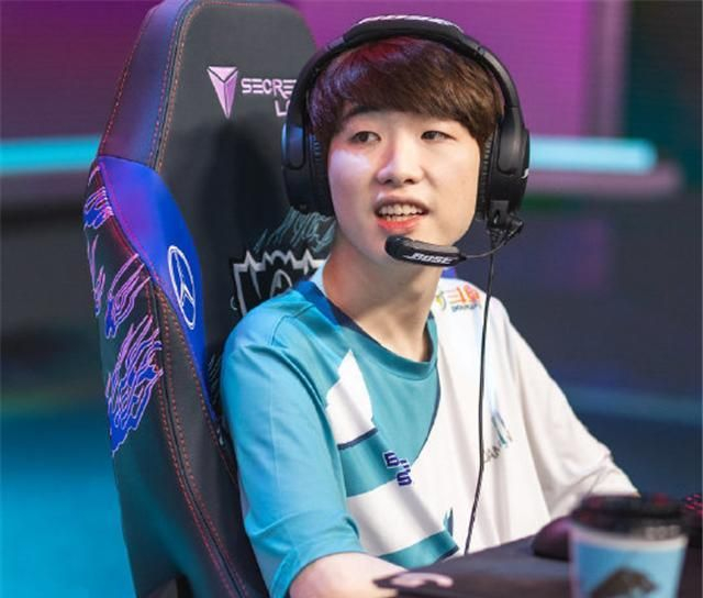 关于Rookie爆冷击败法国队，回归赛场引爆全场！的信息