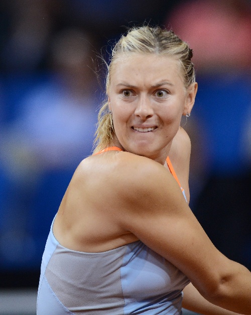 莎拉波娃在塞尔维亚队比赛中比分优势明显，出色防守引发热议！的简单介绍